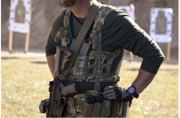Image of Blue Force Gear Vickers Padded 2-To-1 Sling, Red Swivel Version, Nylon Adjuster And Hardware, Foliage Green VCAS-2TO1-RED-200-AA-FG