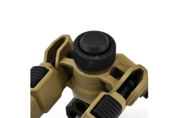 Image of Magpul Industries Bipod for 1913 Picatinny Rail, Flat Dark Earth, MAG941-FDE