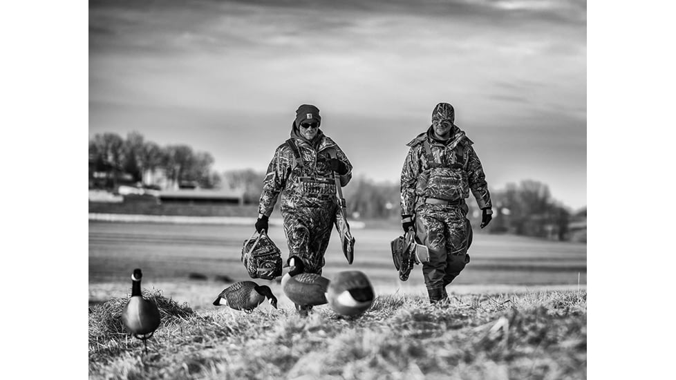 ALPS Outdoorz Floating Deluxe Gun Case, Max-5 Camo, 9200334