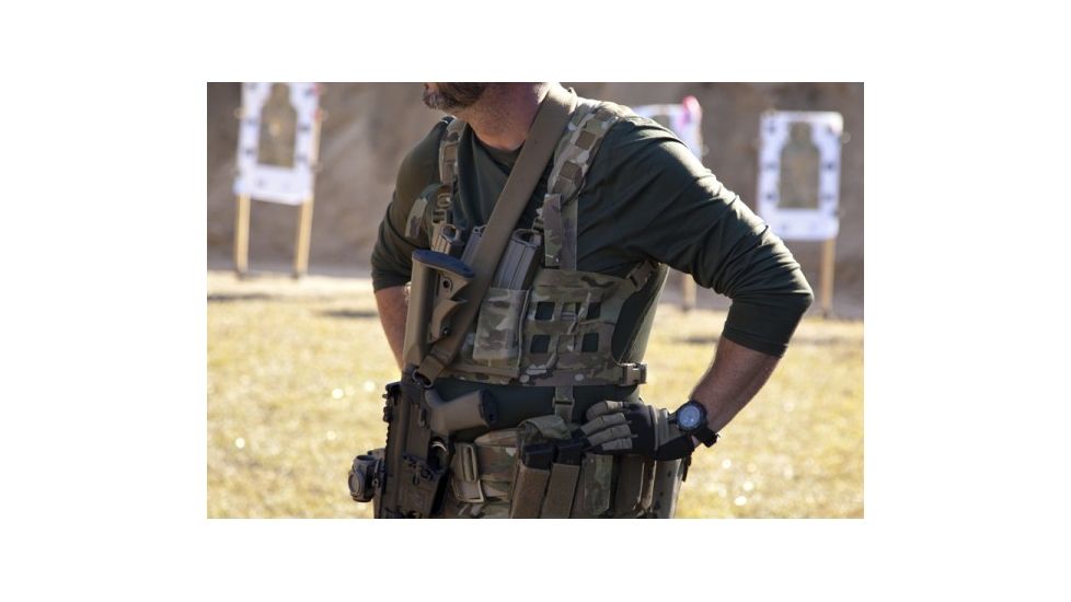 Blue Force Gear Vickers Padded 2-To-1 Sling, Red Swivel Version, Nylon Adjuster And Hardware, Foliage Green VCAS-2TO1-RED-200-AA-FG