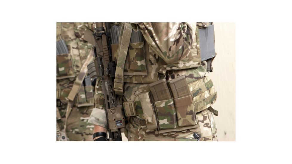 Blue Force Gear Vickers Padded 2-To-1 Sling, Red Swivel Version, Nylon Adjuster And Hardware, Multicam VCAS-2TO1-RED-200-AA-MC