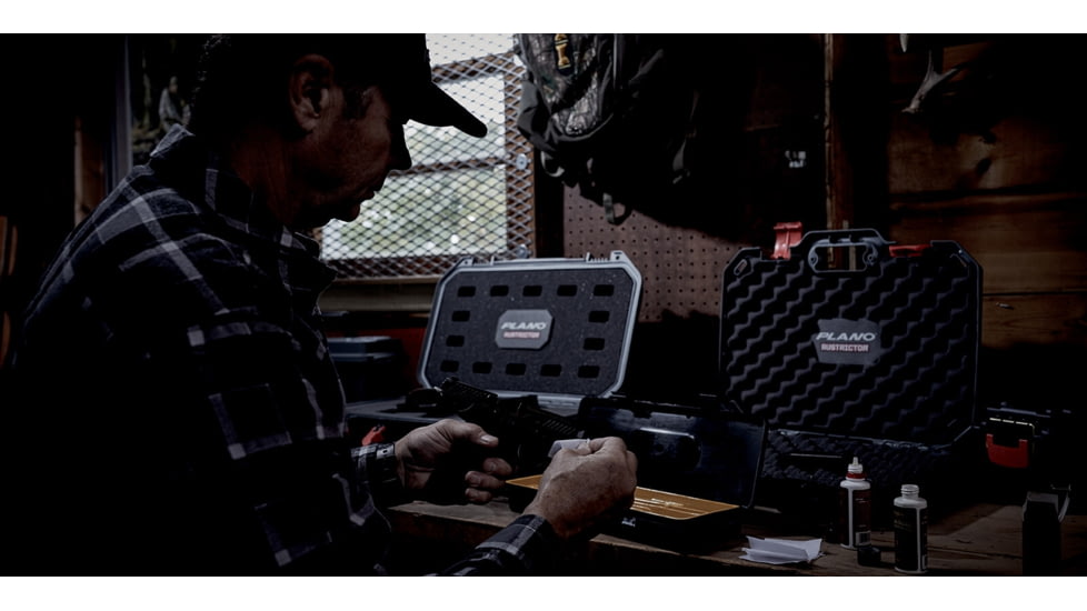 Plano Aw3 Rustrictor Waterproof Pistol Case 18in, Extra Large, PLA118XLR