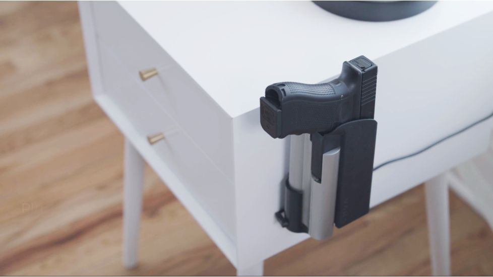Vara Safety Reach Firearm Safe Holster, S&amp;W M&amp;P9 Shield/M&amp;P40 Shield &amp; Others, Right Hand, Silver, SQ7959989